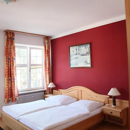 Gasthof Zum Kloster 게스트하우스 3*